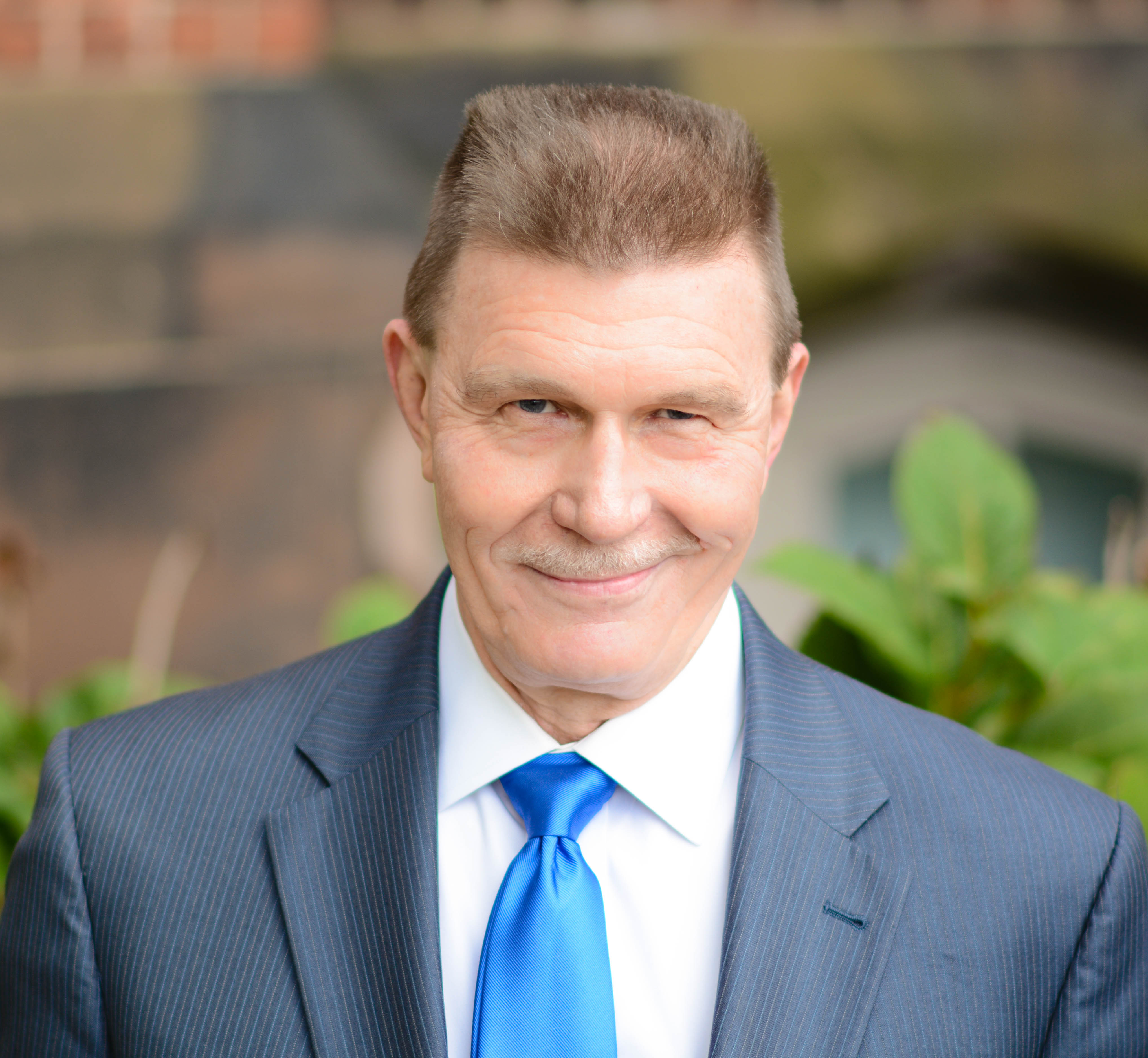Dr Charles Brooks Department Of Humanities And Social Sciences